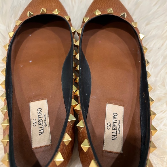Authentic Valentino Garavani size 38 (7.5) Rockstud Ballet Flat Brown color - Picture 4 of 11